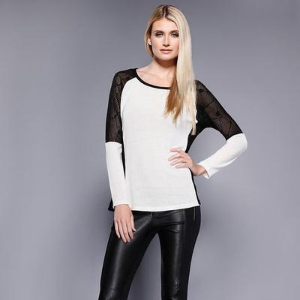DOLCE CABO SWEATER52174 MEDIUM